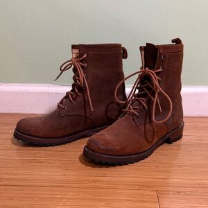 Stetson Women’s Dark Brown Lace-Up Boots